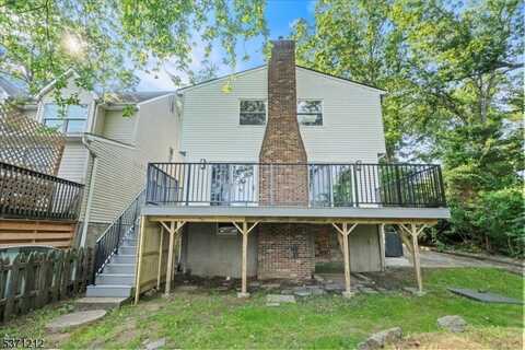 13 Landing Rd, West Milford, NJ 07421