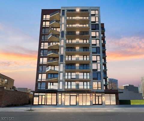 65 Mcwhorter, Newark, NJ 07105