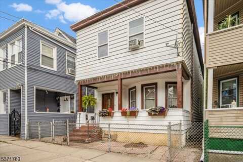 176 Lake Ave, Clifton, NJ 07011