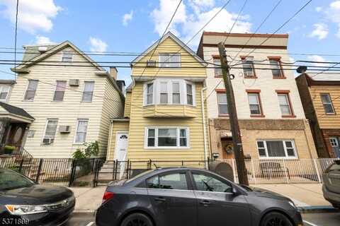 126 Grant Ave, Harrison Town, NJ 07029