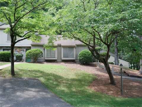 211 Lamplighter Circle, Winston Salem, NC 27104