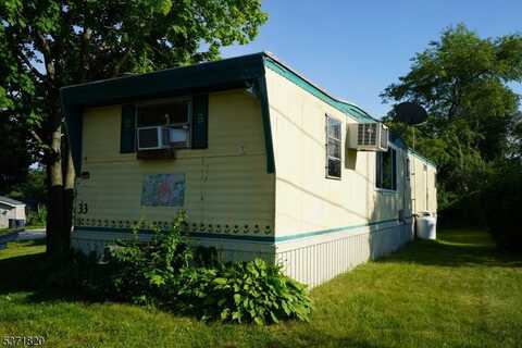 33 Acadia Dr, Lafayette, NJ 07848