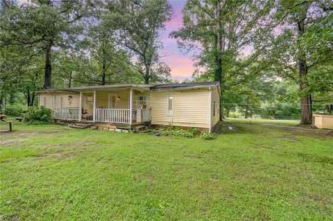 324 Colonial Loop, Randleman, NC 27317