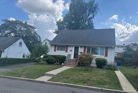29 Poplar St, Passaic, NJ 07055
