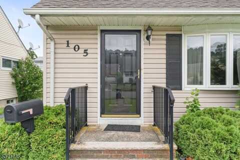 105 Greene Ave, Totowa, NJ 07512