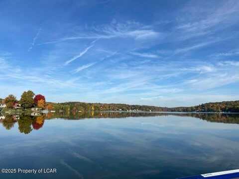 6 1/2 Indian Spring Rd, Tunkhannock, PA 18657