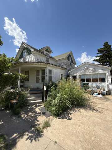 407 W 15th, Russell, KS 67665