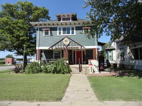 101 N Chestnut St, McPherson, KS 67460