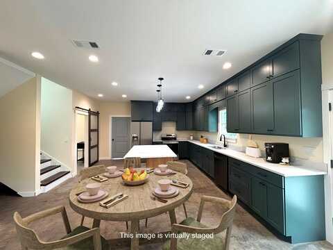 6445 Palamino Ct, Athens, TX 75752