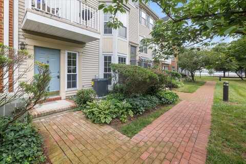 86 COTTONWOOD ST, JC, West Bergen, NJ 07305