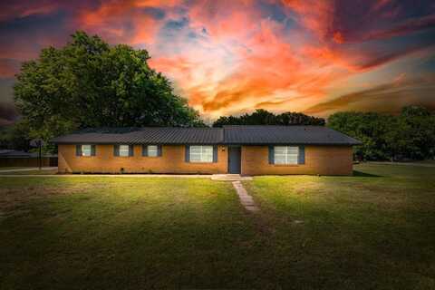 304 Washington Street, Wolfe City, TX 75496
