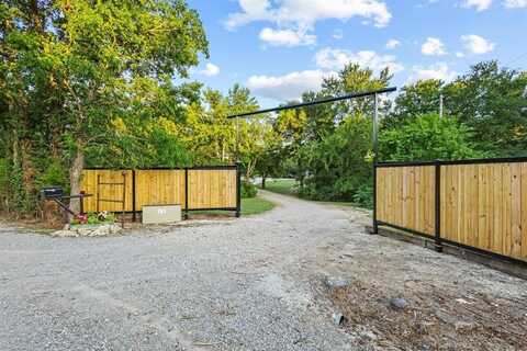 2144 County Road 3040, Bonham, TX 75418