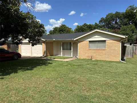 1352 Simpson Drive, Hurst, TX 76053