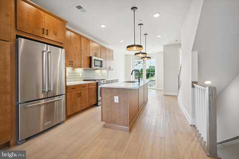 313 CALVERT AVENUE, ALEXANDRIA, VA 22301