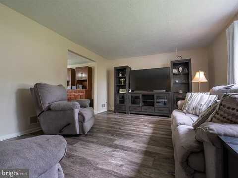 65 S HAMPTON DRIVE, READING, PA 19610