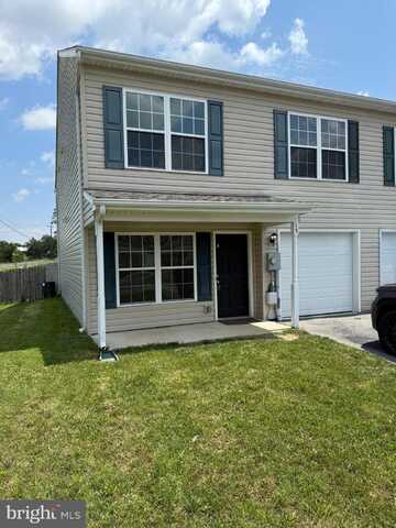 15 MONTAGUE WAY, INWOOD, WV 25428