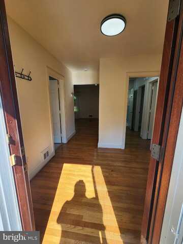 3200 RUSSELL ROAD, ALEXANDRIA, VA 22305