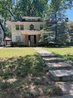 809 W Gregory Boulevard, Kansas City, MO 64114