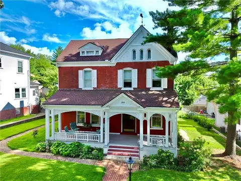 320 Parallel Street, Atchison, KS 66002