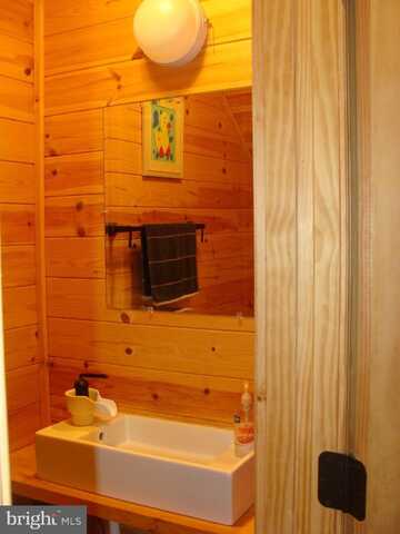 6180 NEWTON LANE, BEALETON, VA 22712
