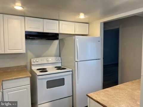 10114 CAMPUS WAY S, UPPER MARLBORO, MD 20774