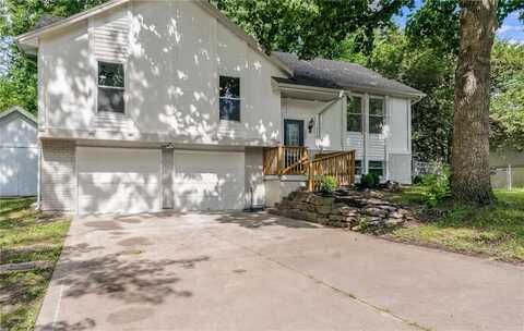 1101 SW Kingscross Road, Blue Springs, MO 64014
