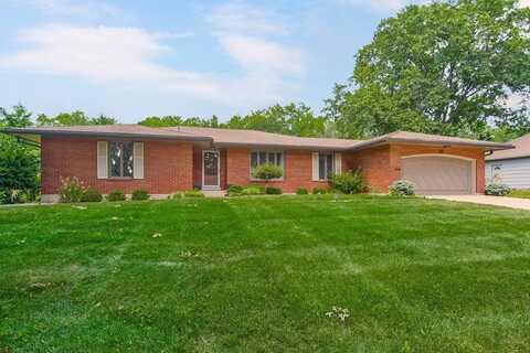 7718 W 100 Street, Overland Park, KS 66212