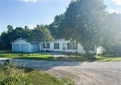1 Deepwoods Court, Linn Valley, KS 66040