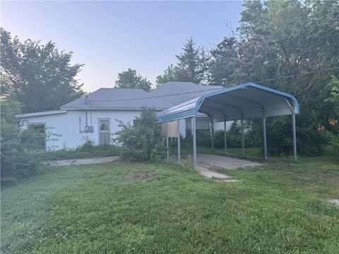 121 E 8th Street, Burlington Junction, MO 64428