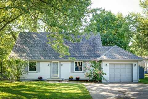 303 E 11th Street, Kearney, MO 64060