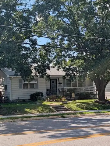 511 & 515 N Ash Street, Nevada, MO 64772