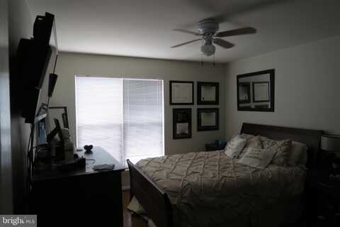 5818 COWLING COURT, ALEXANDRIA, VA 22304