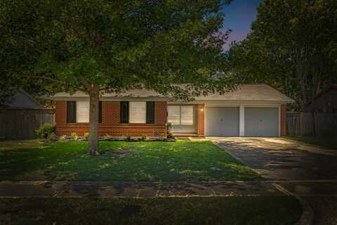 13211 Shahan Drive, Farmers Branch, TX 75234