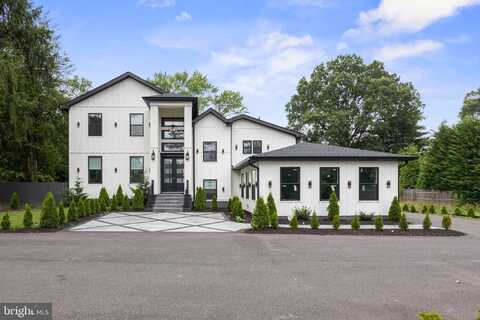 4329 BRIDGEBORO ROAD, MOORESTOWN, NJ 08057