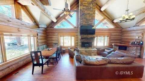 60164 Devils Ladder RD, Mountain Center, CA 92561