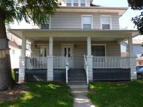 614 Iowa Ave, IowaCity, IA 52240