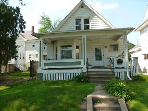 610 Iowa Ave, IowaCity, IA 52240