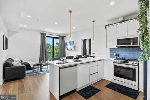 1002 RHODE ISLAND AVENUE NE, WASHINGTON, DC 20018