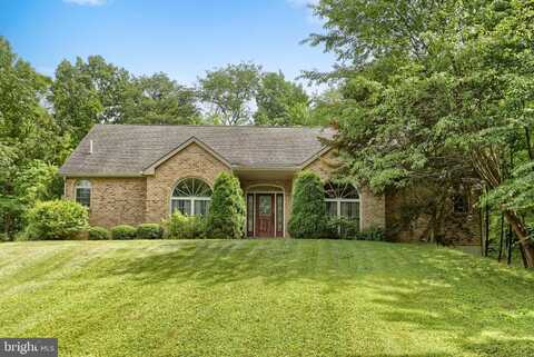 831 LOVERS LANE, MOUNT PLEASANT MILLS, PA 17853