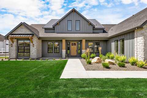 7665 W Diamond Lake Dr, Boise, ID 83714