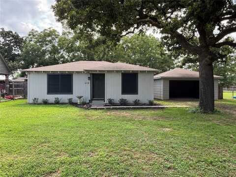 618 Brockett Street, Aubrey, TX 76227