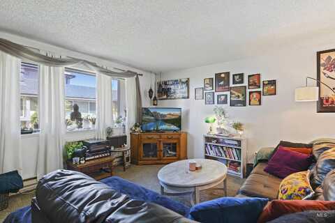 1566 S Oakland Ave, Boise, ID 83706