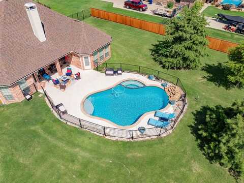 2577 W Alamosa Drive, Terrell, TX 75160