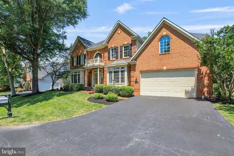 18301 MID OCEAN PLACE, LEESBURG, VA 20176