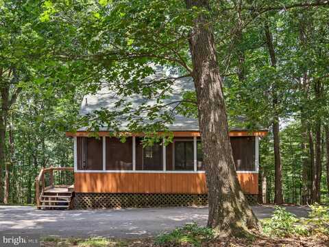 228 ATWOOD DRIVE, GERRARDSTOWN, WV 25420