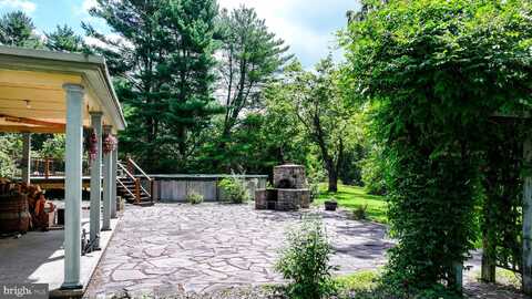 35 HOLLAND STREET, TAMAQUA, PA 18252