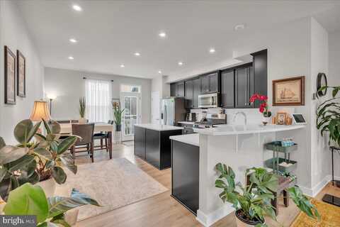 7 SIDNEY LANE, STRATFORD, NJ 08084