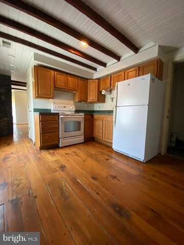 135 W MAIN STREET, WARDENSVILLE, WV 26851