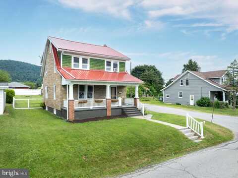 703 HALFMOON STREET, BELLEFONTE, PA 16823