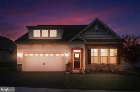 7911 SCHAEFER CREST, BREINIGSVILLE, PA 18031